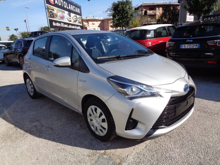 TOYOTA YARIS