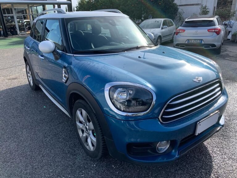 MINI COUNTRYMAN