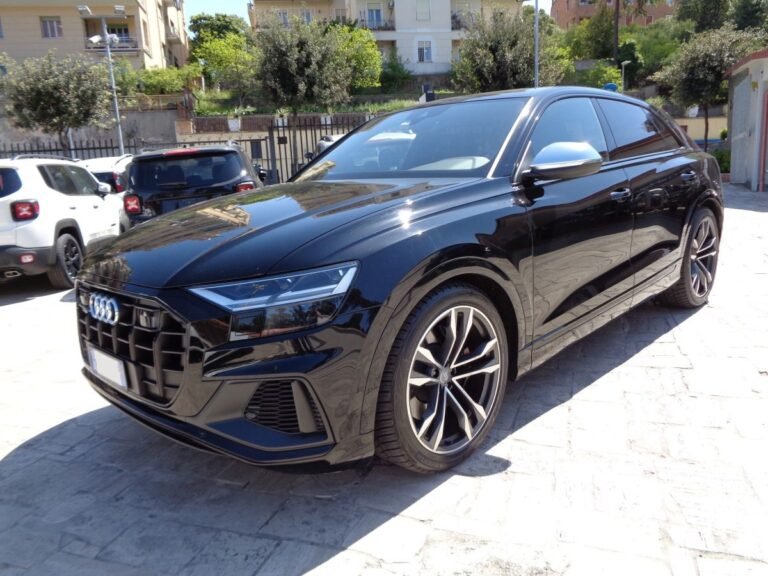 AUDI SQ8