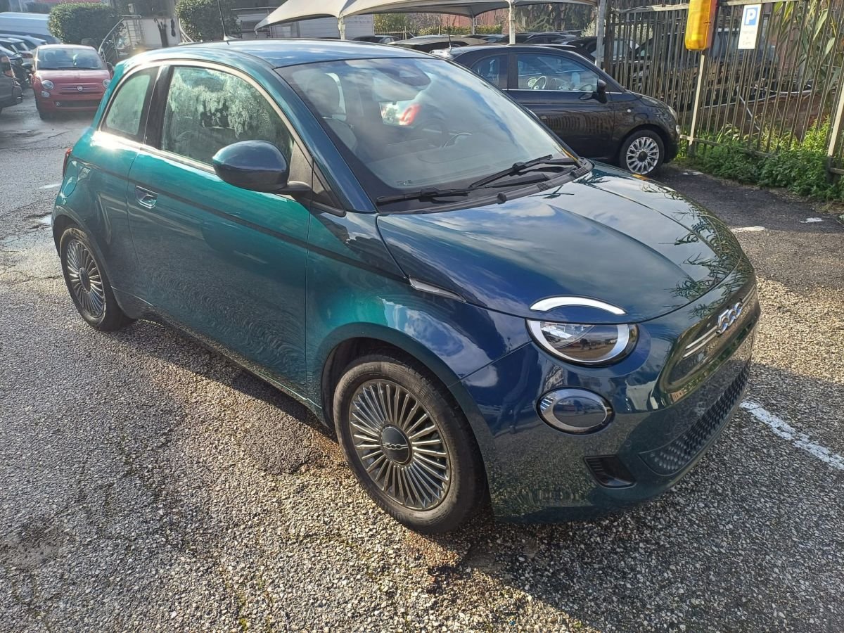 ICON BERLINA 58 CV AUTOM. ITALIA