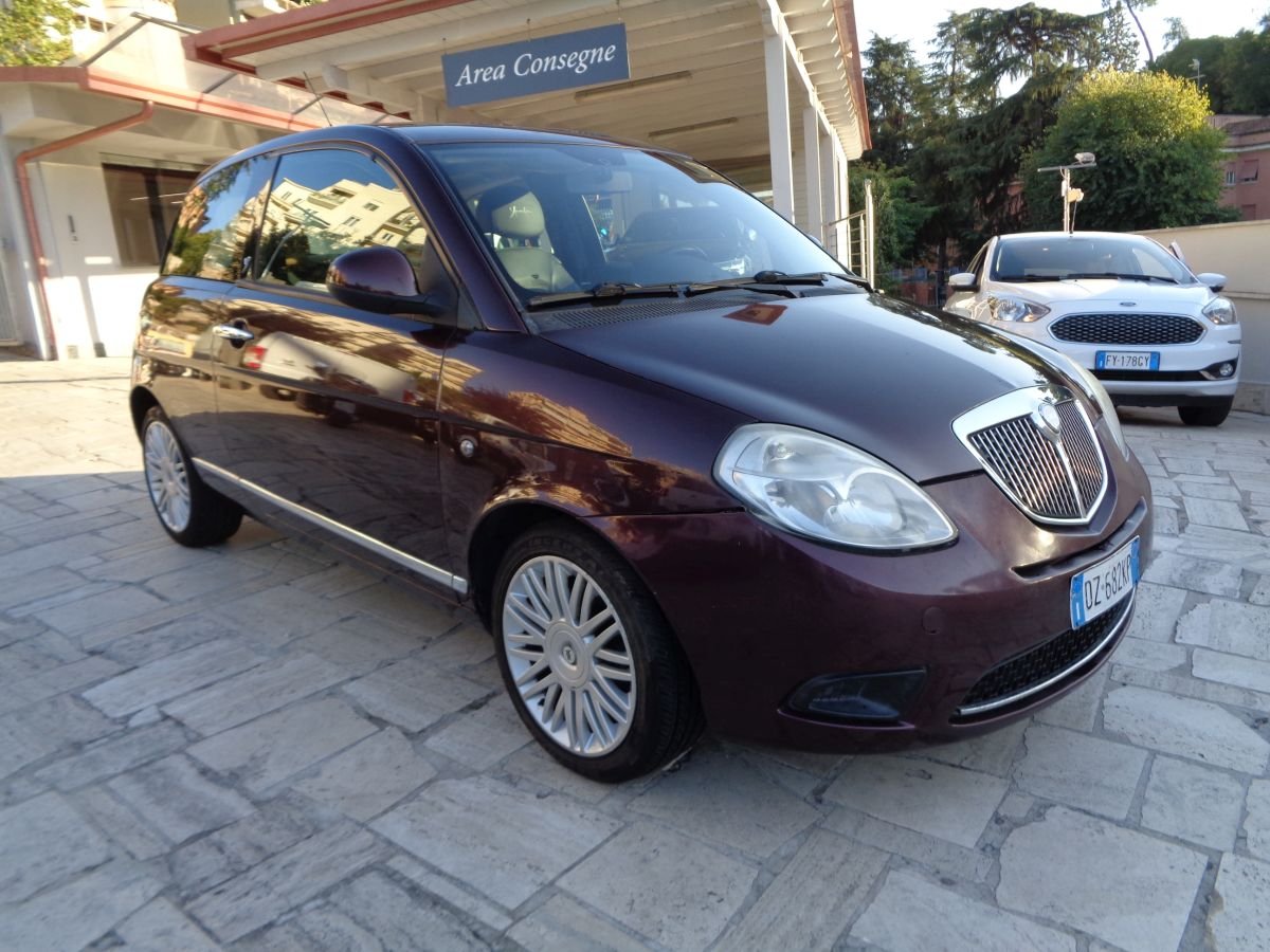 1400 PLATINO 95 CV AUTOM. ITALIA